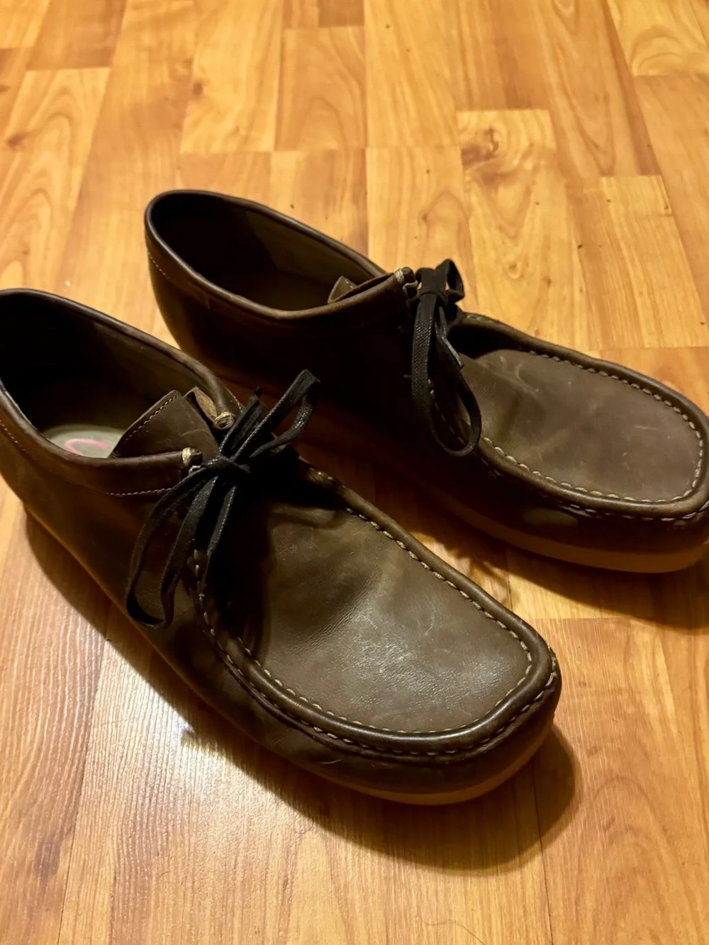 Clarks Men's Brown Leather Chukka Boots with Black Laces